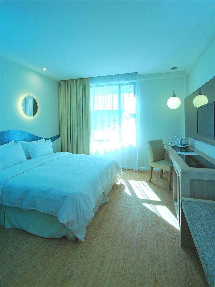 Oceania Hotel 3*