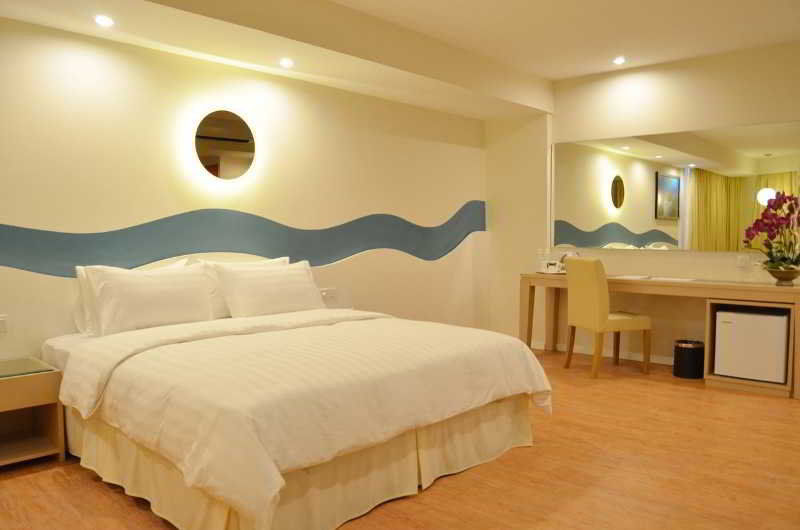 Oceania Hotel