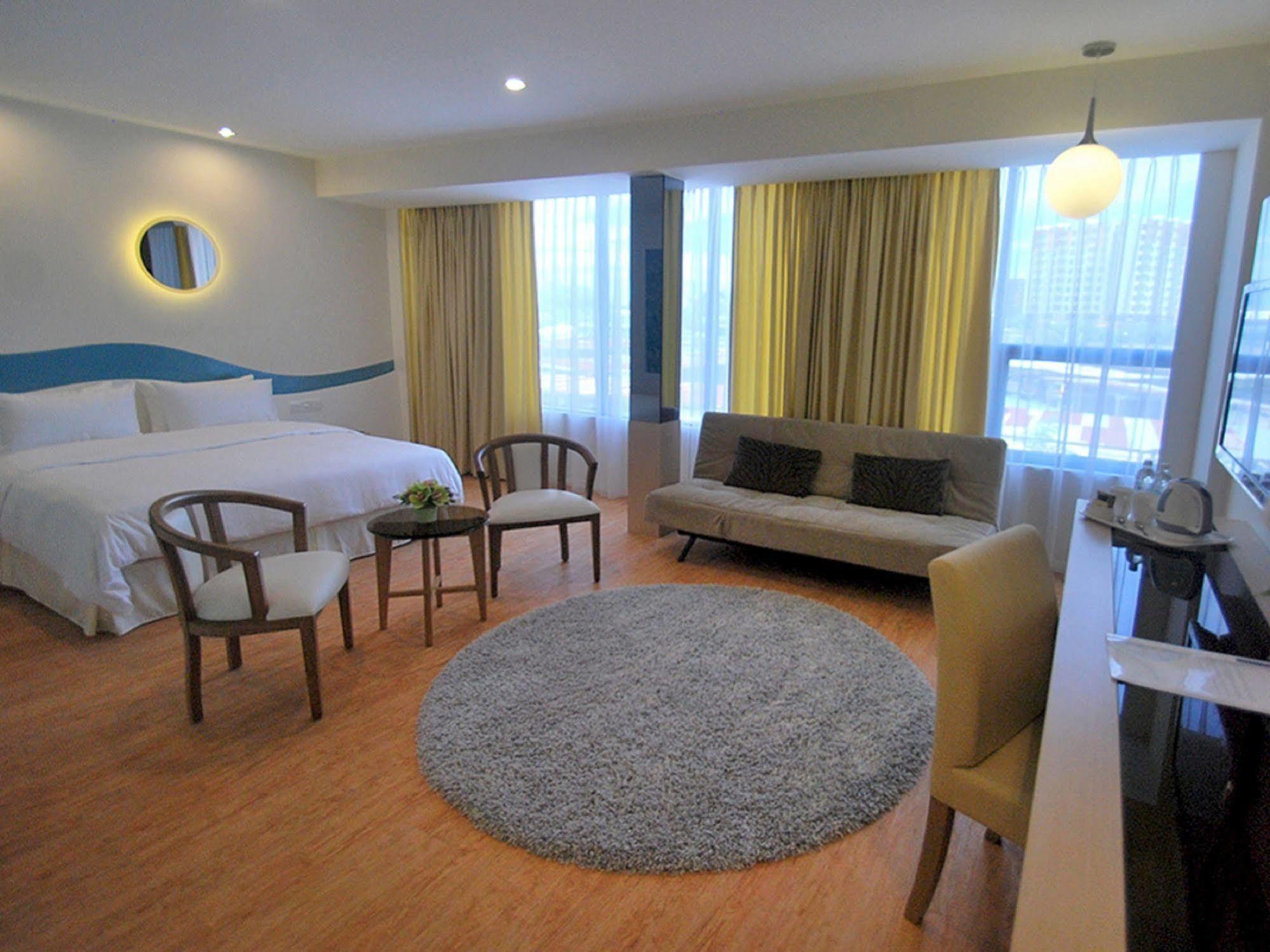Hotel Oceania 3*