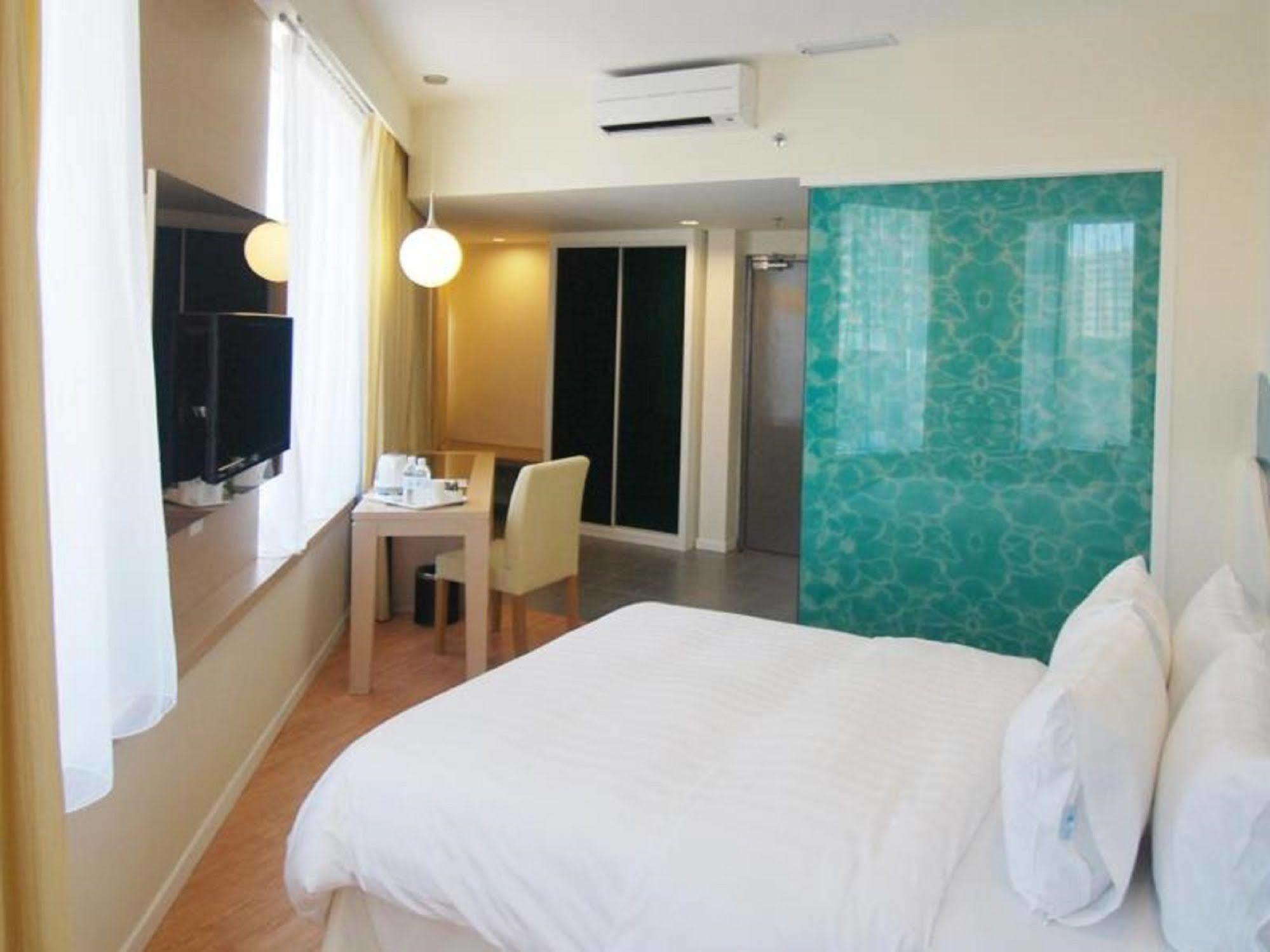 Hotel Oceania