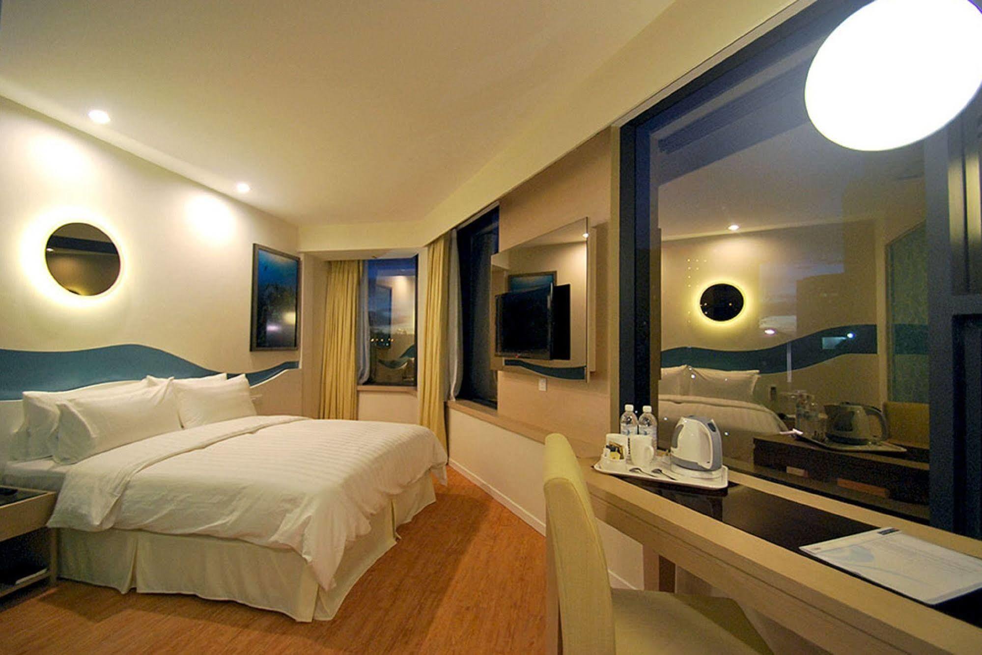 Hotel Oceania