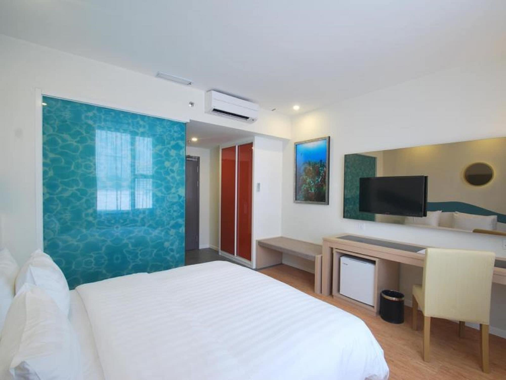Hotel Oceania