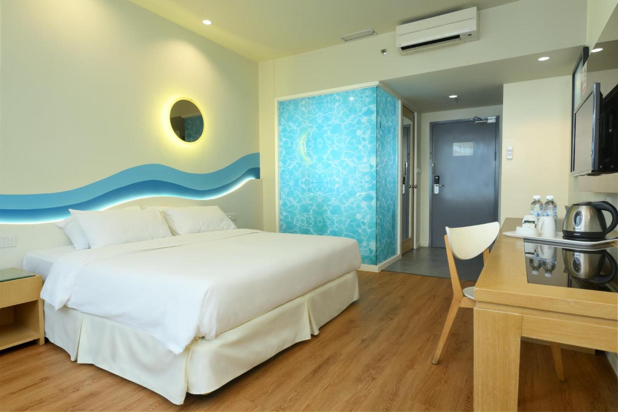 Oceania Hotel 3*