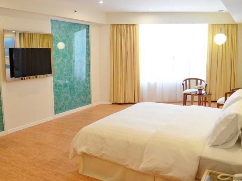 Oceania Hotel